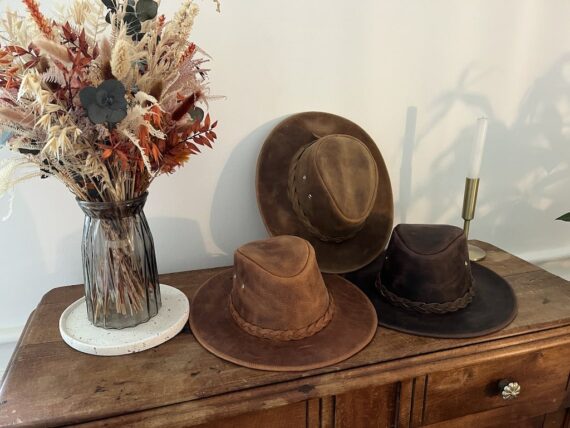 chapeau en cuir par atelier 7