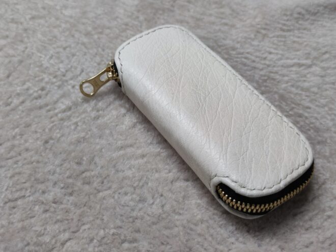 pochette couteau zippé